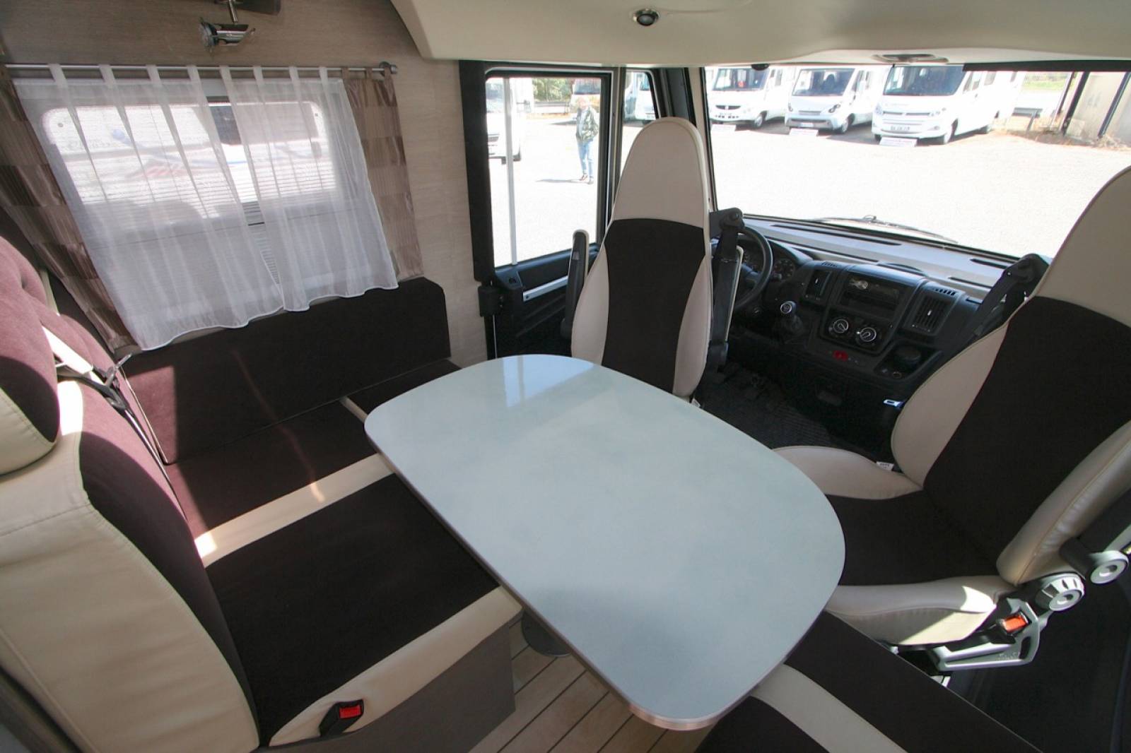 Vente Camping-car occasion intégral, lit central,  moins de 7 m, 4 places, BAVARIA Arctic I69 LC, sur Roques, près Toulouse (31)