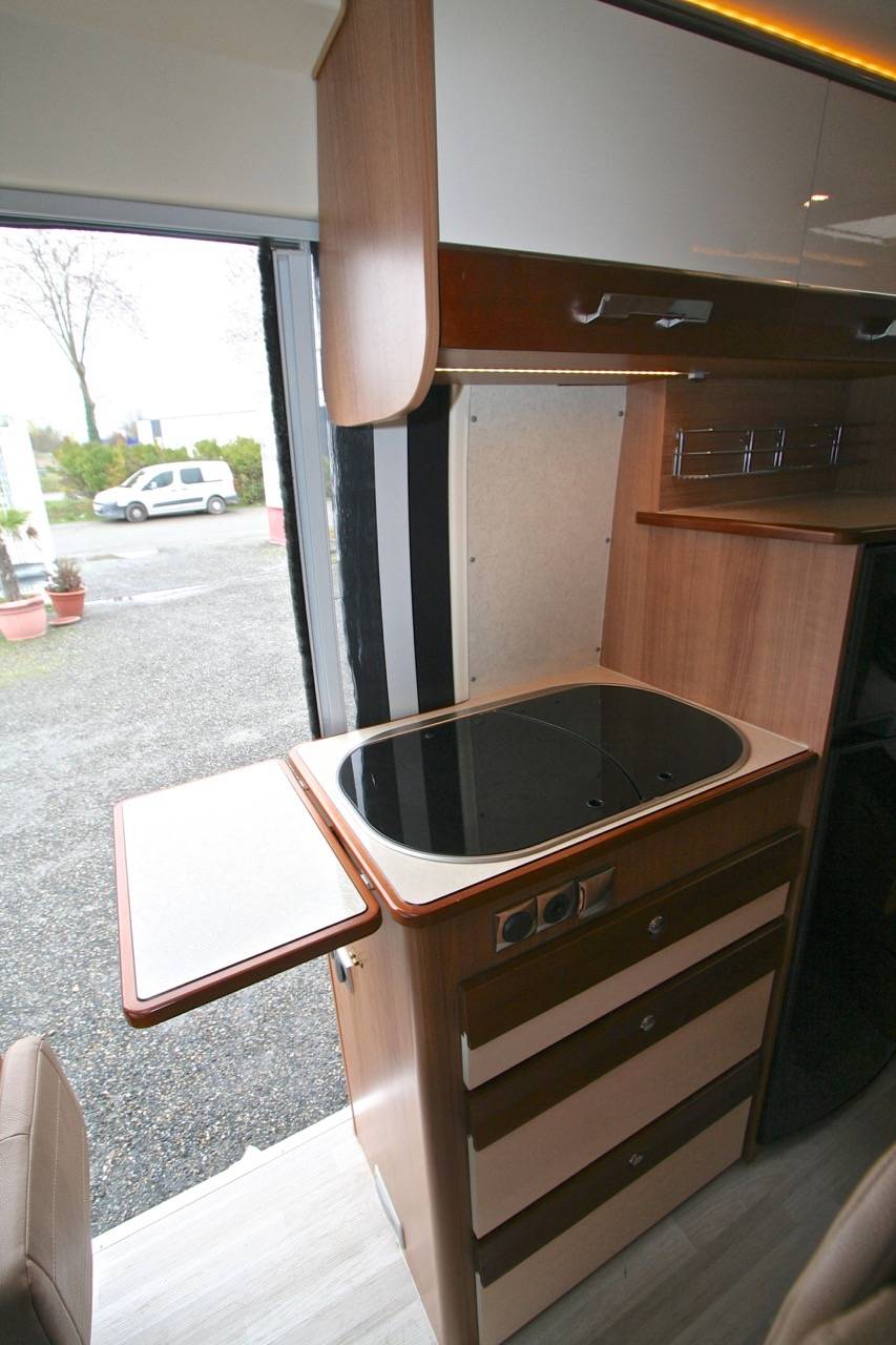 Vente Fourgon aménagé d'occasion Campérêve 64, à Roques près Toulouse (31), Midi-Pyrénées.