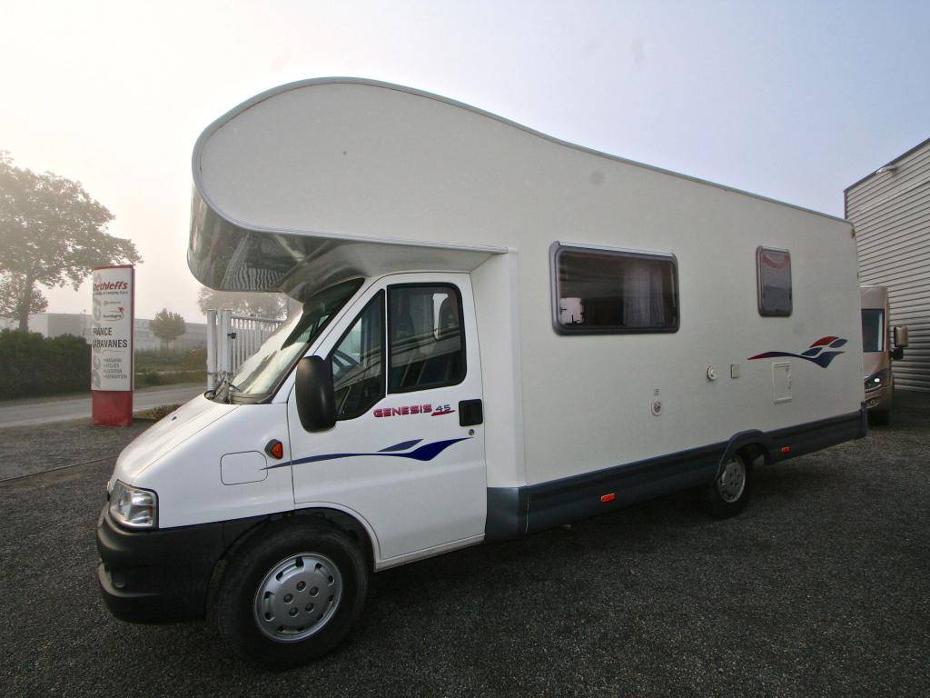 Achat Camping-car capucine occasion 5 places/7couchages Challenger Genesis 45 à Toulouse