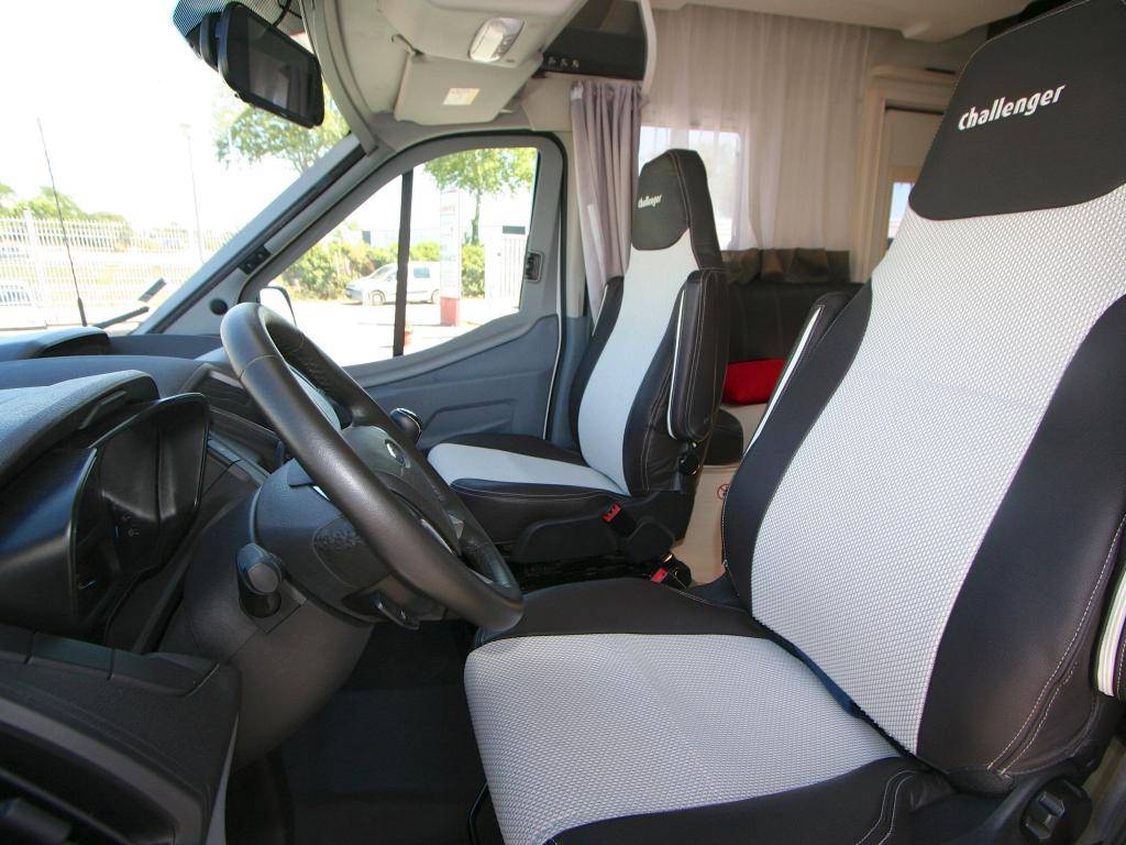 Achat Camping-car profilé occasion Maxi-salon lit de pavillon moins de 7m Challenger 290 Quartz à Roques près Toulouse 31