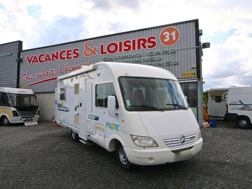 Camping-car intégral occasion moins de 7m, Mercedes, 4 couchages, petit prix, Pilote Galaxy 51, visible à Roques près Toulouse 31
