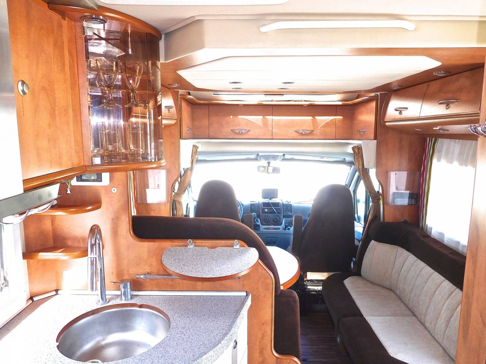 camping-car poids lourd d'occasion profilé CARTHAGO Chic Line T PLUS 5.2 H à Toulouse 31