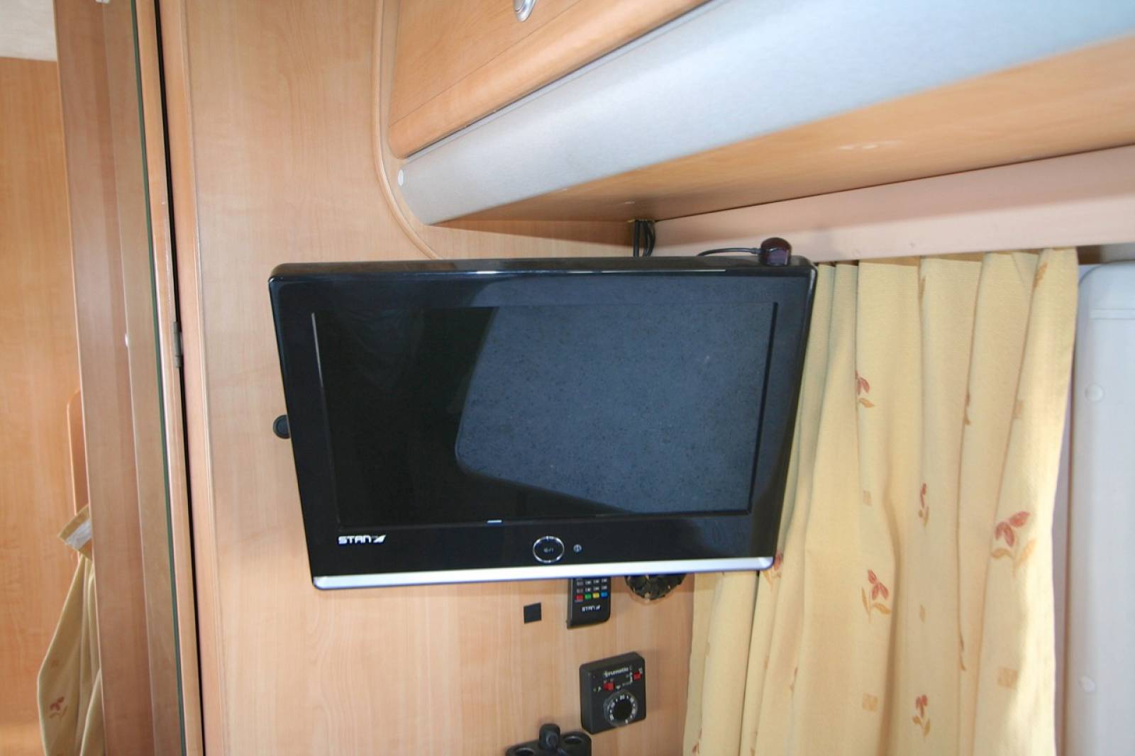 camping-car occasion capucine 6 places, Challenger 172, à Toulouse 31.