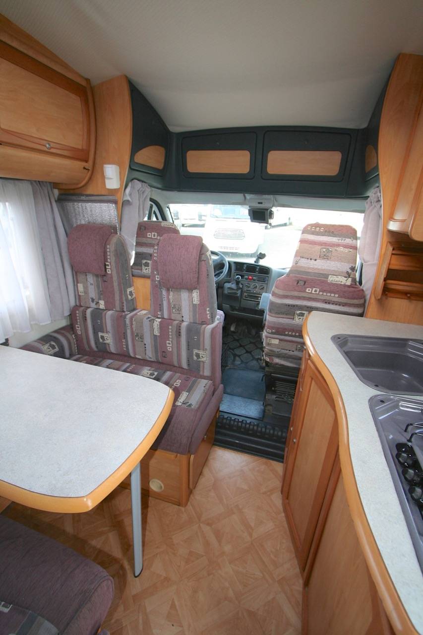 Achat camping-car occasion chausson allegro 68 roques