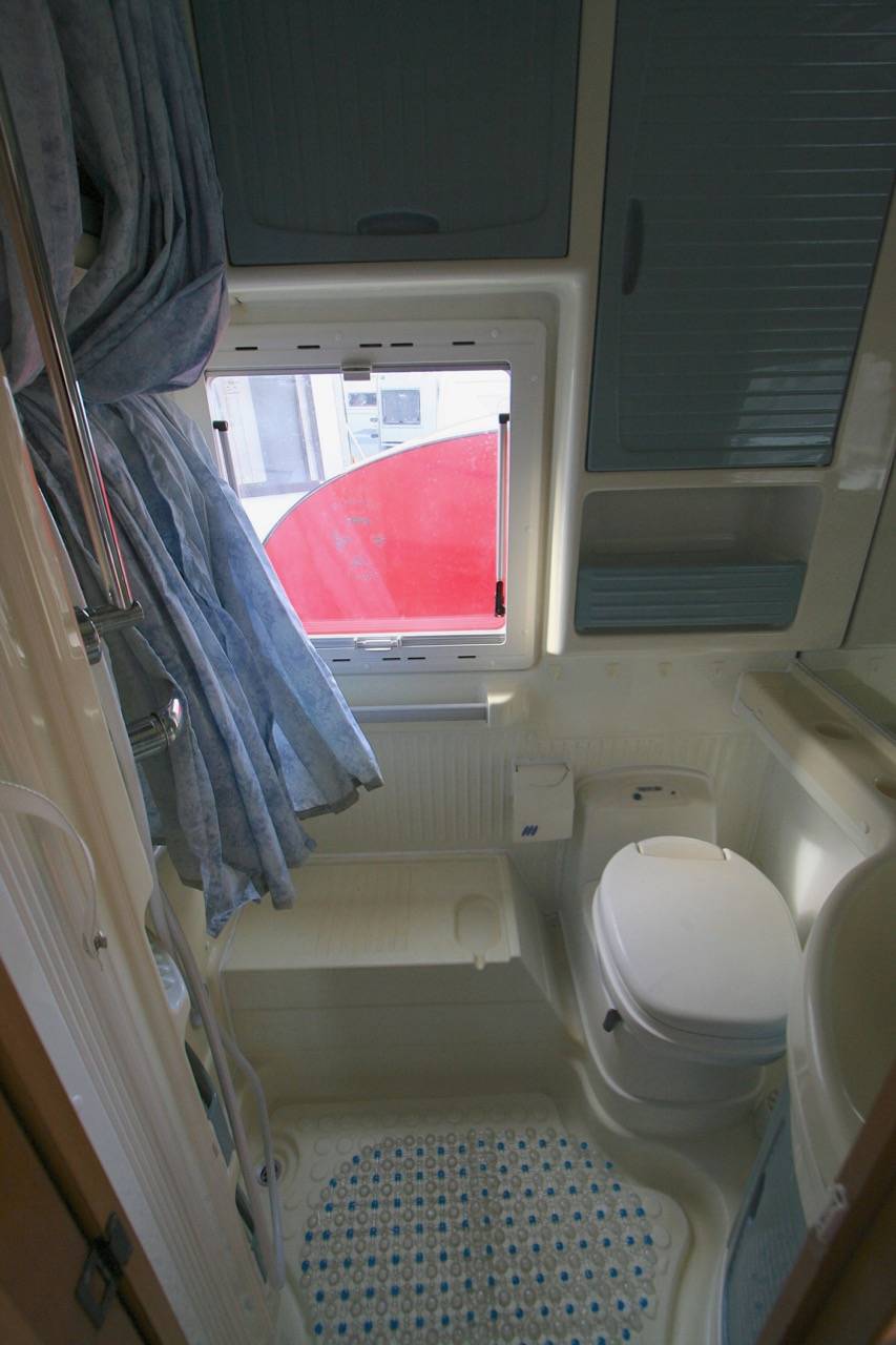 Achat camping-car occasion chausson allegro 68 roques