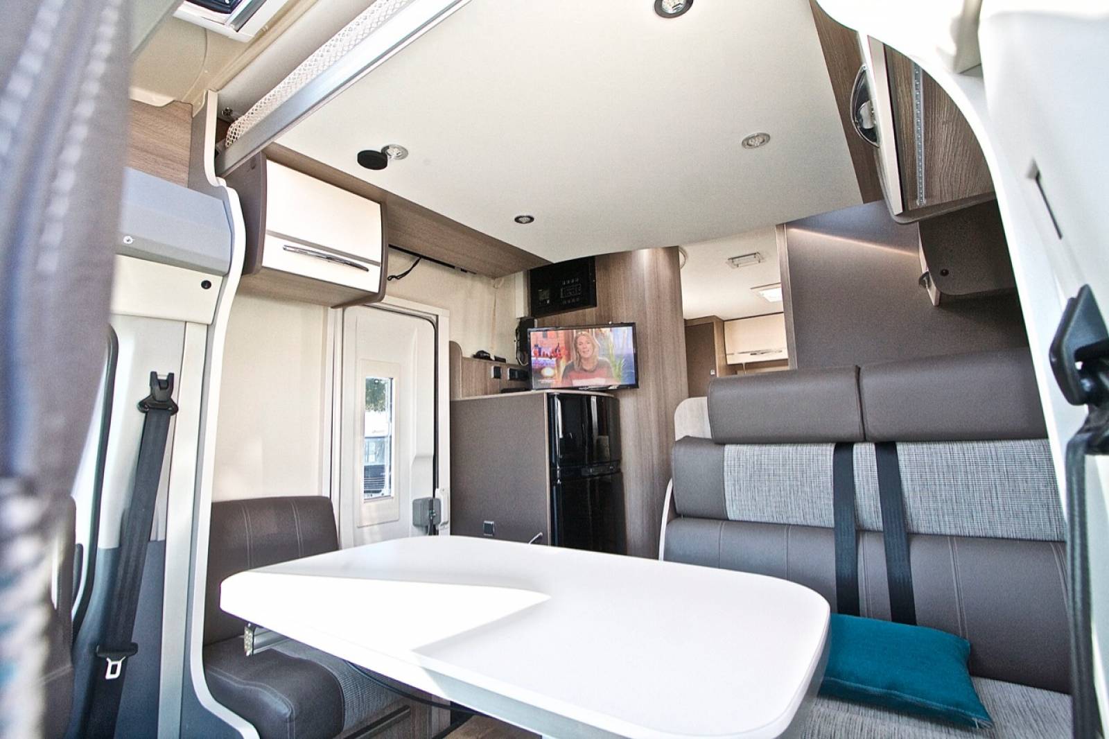 camping-car occasion chausson korus 628 vacances et loisirs roques