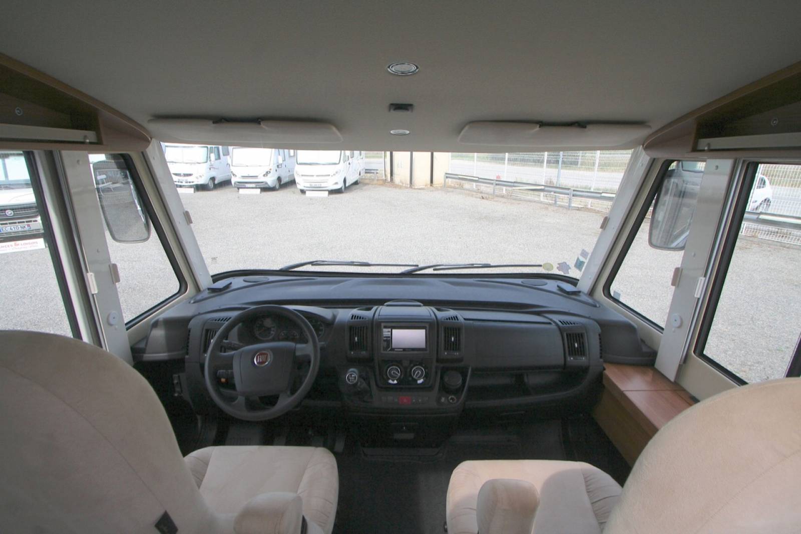 Camping-car intégral poids lourd occasion Dethleffs Advantage i 7151 DBM, lit central et de pavillon, 4 places, 150cv, poids lourd, fabrication allemande, très bien équipé, visible à Toulouse (31)