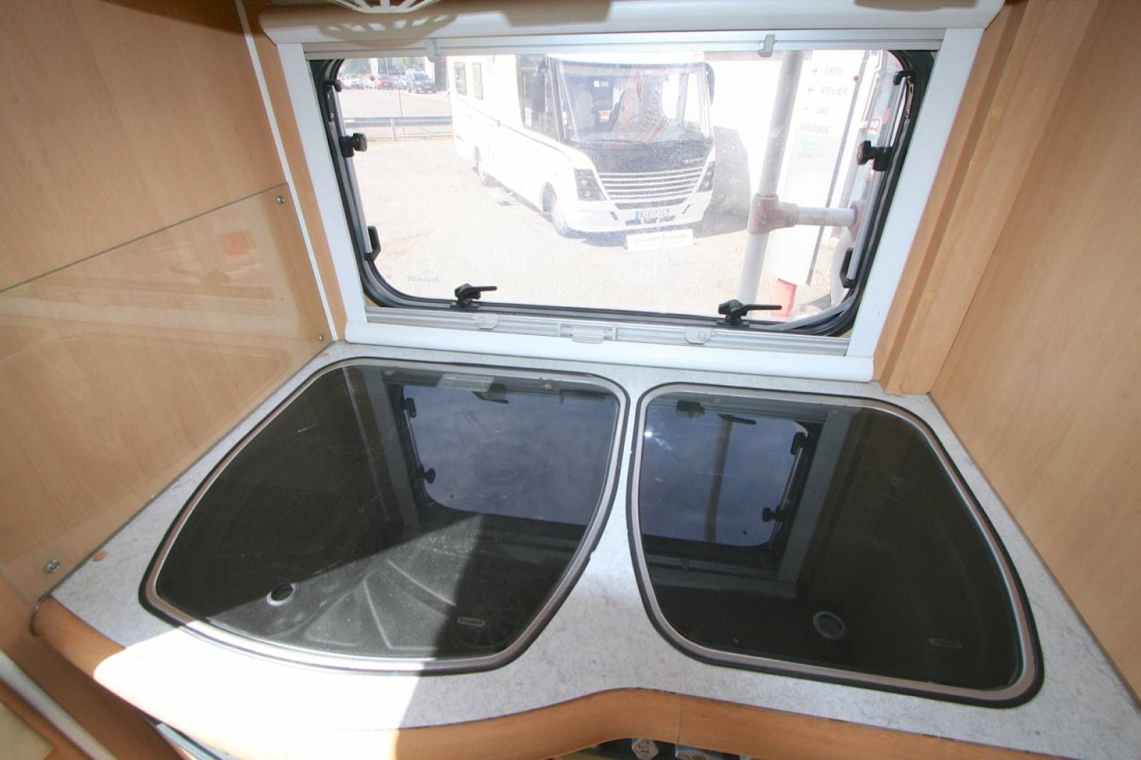 Achat Camping-car Intégral occasion Dethleffs Esprit Globetrotter i5830 B, pour 2,  près 6 m, petit prix, à Toulouse (31)