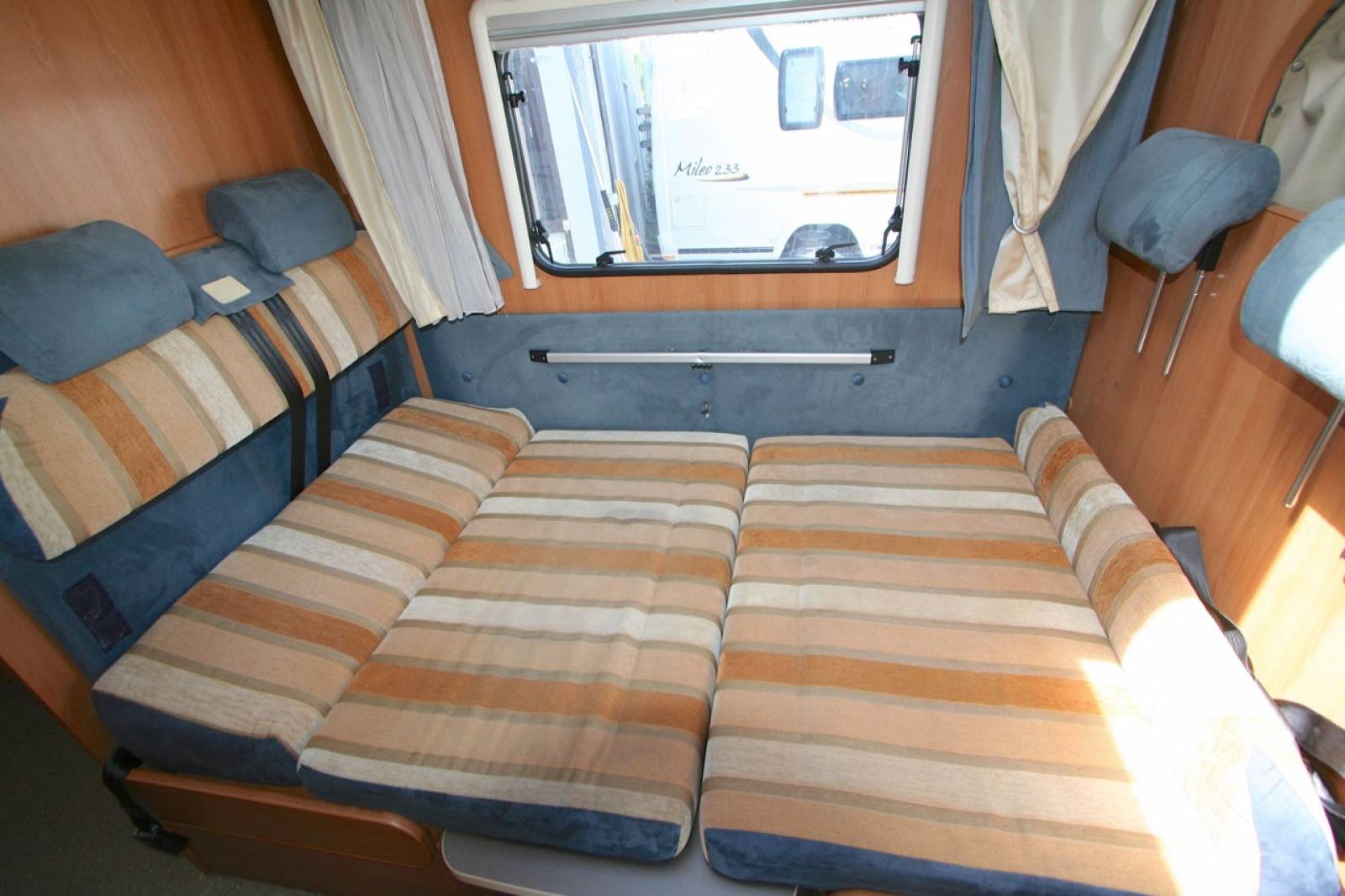 vente Camping-car capucine occasion, 6 couchages, compact, Dethleffs Globe R 588 A, à Toulouse, Roques (31)