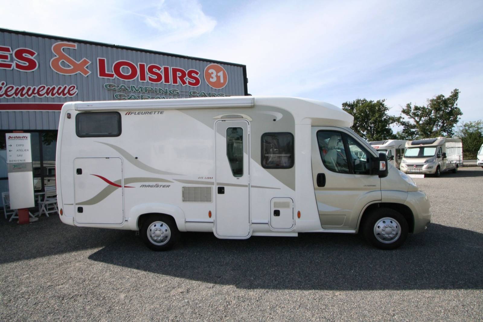 camping-car occasion Fleurette 65 LBM vacances et loisirs roques