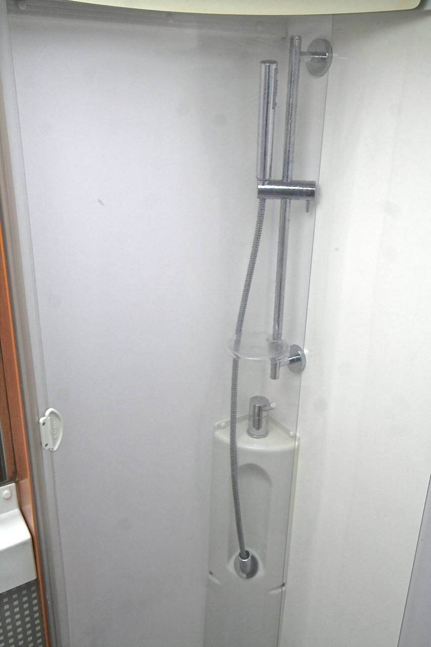 Camping-car intégral occasion 4 places sur Mercedes Hymermobil STARLINE 700 à Toulouse 31 Midi-Pyrénées.Camping-car intégral occasion 4 places sur Mercedes Hymermobil STARLINE 700 à Toulouse 31 Midi-Pyrénées.