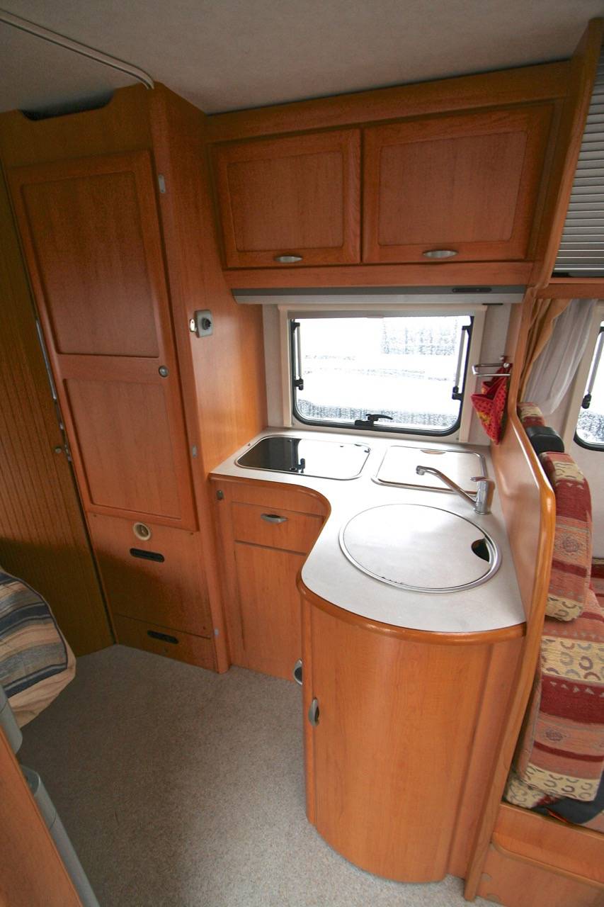 Vend Camping-car profilé d'occasion, Hymertramp TM 655, à Roques (31)