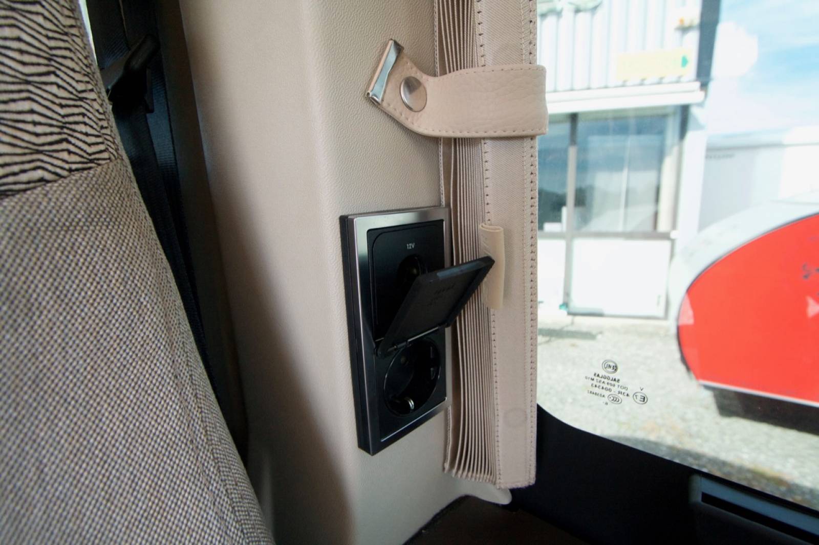 Achat Fourgon aménagé d'occasion Hymermobil Sydney HC Racing 2018, à Roques près Toulouse (31) Midi-pyrénées