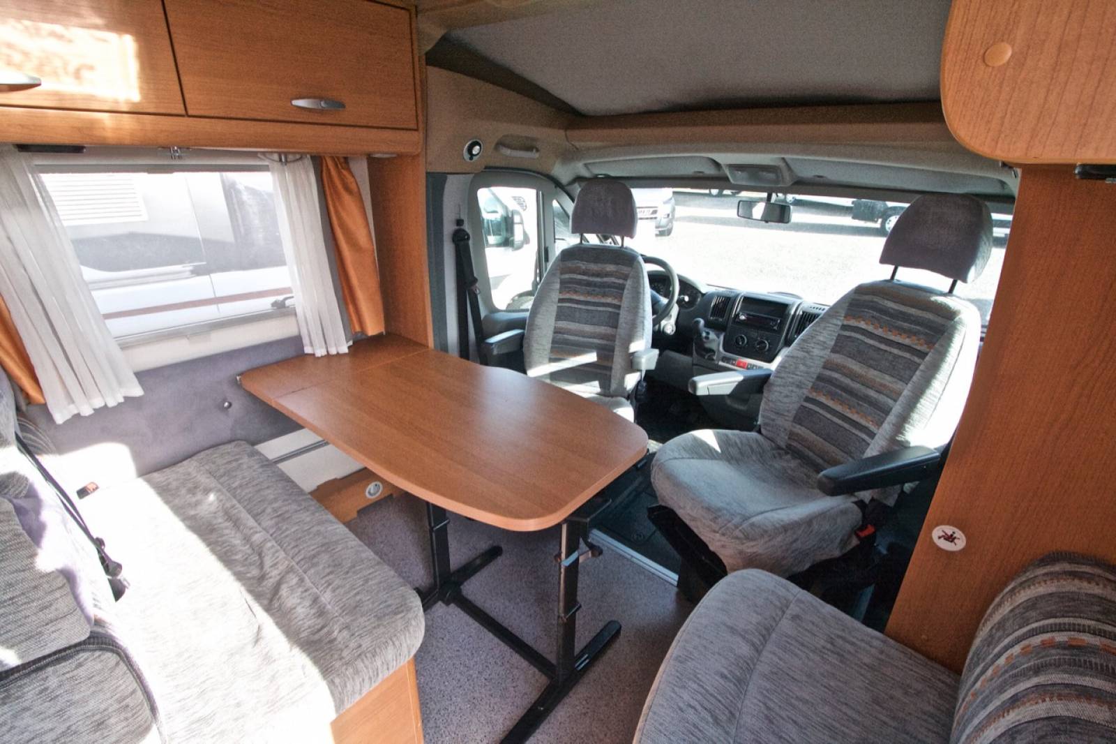 Achat camping-car occasion Knaus Sport TI 650 MG à roques, près de Toulouse 31