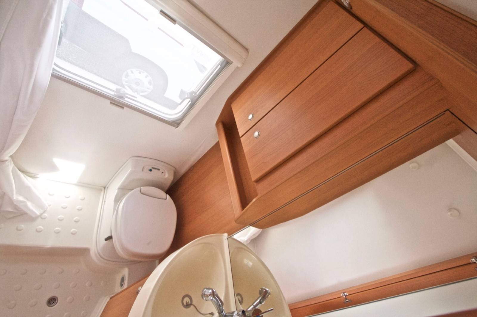 Vente Camaping-car profilé, occasion Burstner, à Toulouse 31