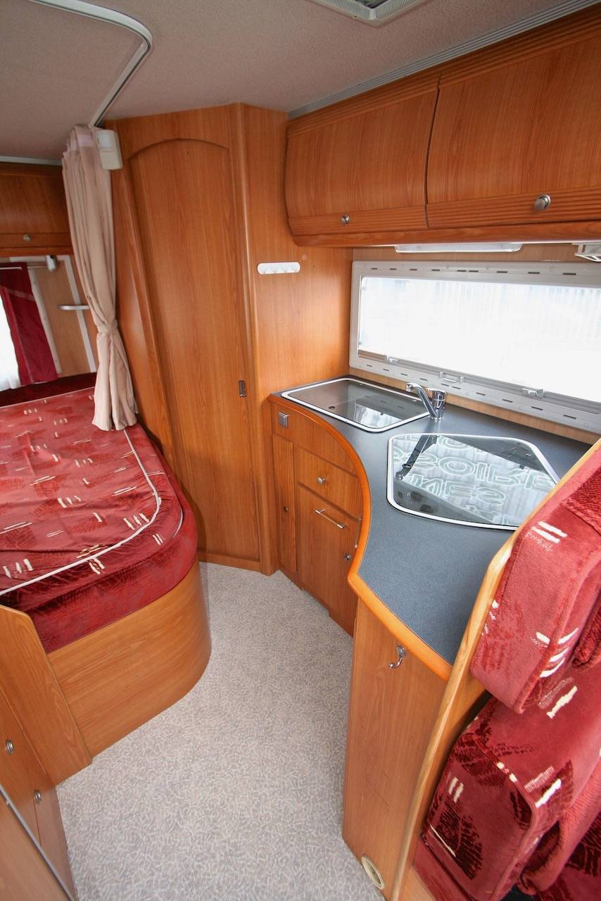 Achat Camping-car intégral occasion moins de 7m, Mercedes, 4 couchages, petit prix, Pilote Galaxy 51, visible à Roques près Toulouse 31