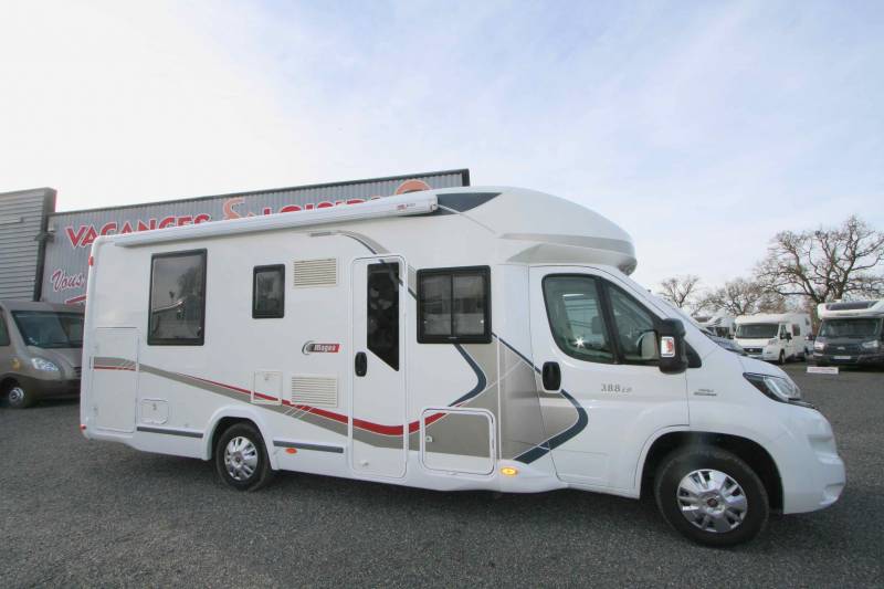 Camping-car profilé occasion 5 places,  lit central, lit de pavillon, Challenger Genesis 388 EB à roques près Toulouse 31