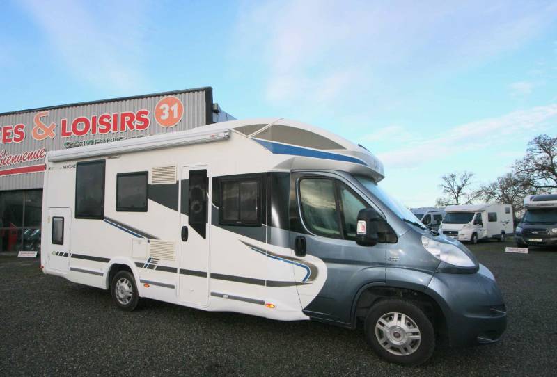 Camping-car profilé occasion, lit central et lit de pavillon, 4 places, Chausson WELCOME 718 EB à roques proche de Toulouse (31)