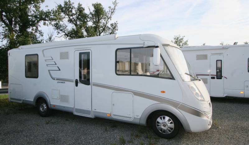 Camping-car intégral occasion récent, lit central, Hymer Classic I 698, à Roques près Toulouse (31)