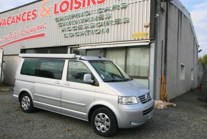 Fourgon van occasion, 4 couchages, moins de 5 m, 174 CV, California T5 Confortline à Roques, près de Toulouse (31)