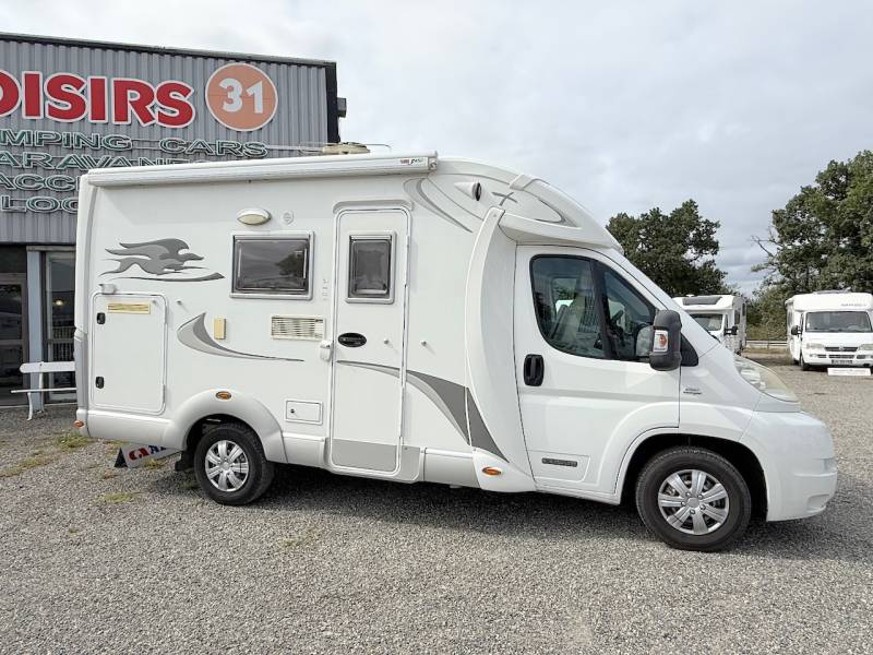 Camping-car profilé occasion, lit transversal, lit de pavillon, 3 couchages, moins de 6 m, Laika X 595 R, à Roques proche de Toulouse (31)