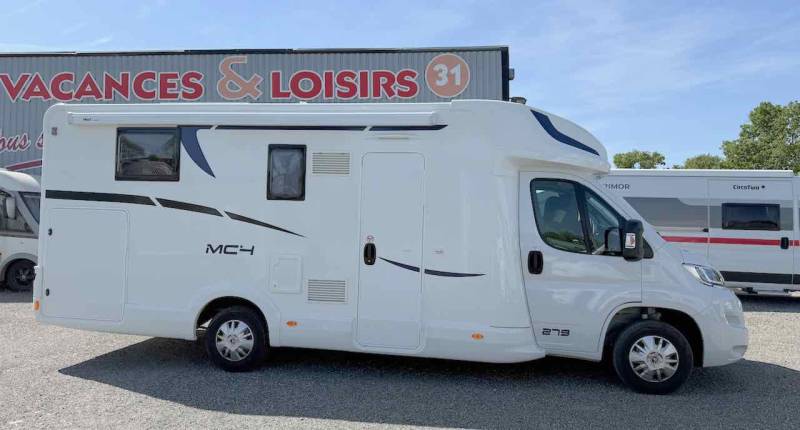Camping-car profilé occasion, lit central, lit de pavillon, 5 places, Mc Louis MC4 279, à Roques proche de Toulouse (31)