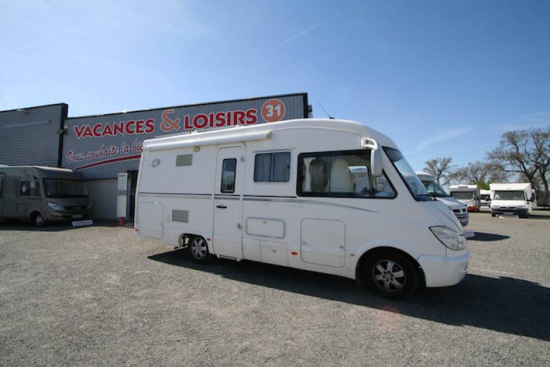 Camping-car intégral d’occasion, Mercedes, maxi-salon , Le voyageur LVX 675 dressing, à Roques, proche Toulouse (31)