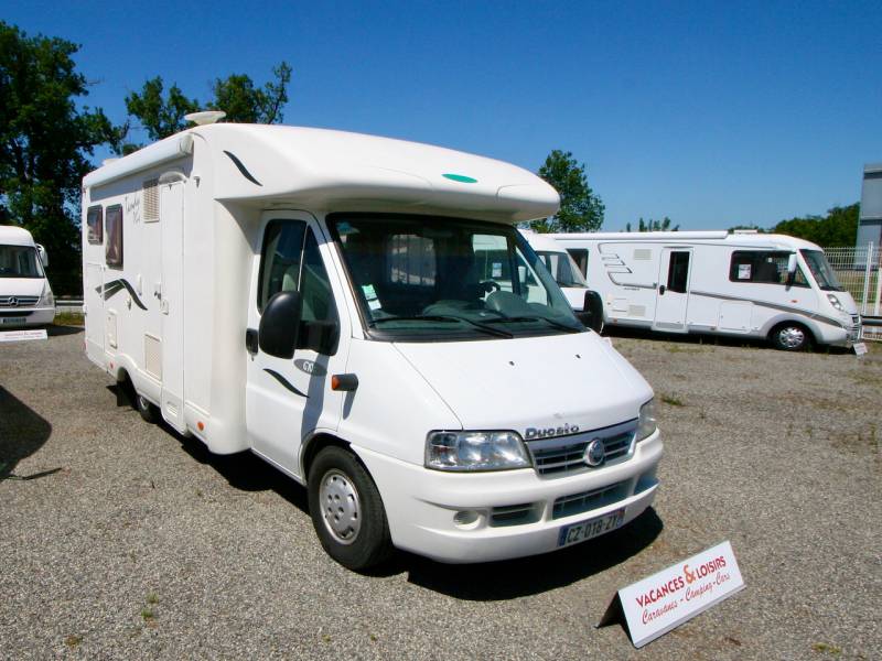 Camping-car profilé occasion, lit sur soute, 5 places carte grise, 4 couchages, Mc Louis Tandy 670 G, à Roques, proche de Toulouse (31)