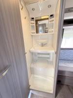 Une petite caravane d'occasion récente, en parfait état, 4 places, une Hobby 390 SF Ontour, à Roques proche de Toulouse (31)