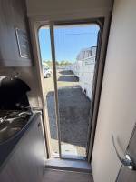 Achat Une petite caravane d'occasion récente, en parfait état, 4 places, une Hobby 390 SF Ontour, à Roques proche de Toulouse (31)