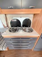 Vend Caravane occasion, lit à la française, salon en U, 4 couchages, Hobby 460 UFe De Luxe, à Roques proche de Toulouse (31)