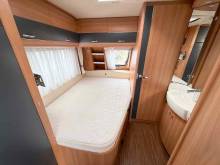 Vend Caravane occasion, lit à la française, salon en U, 4 couchages, Hobby 460 UFe De Luxe, à Roques proche de Toulouse (31)