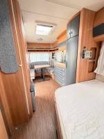 Vend Caravane occasion, lit à la française, salon en U, 4 couchages, Hobby 460 UFe De Luxe, à Roques proche de Toulouse (31)