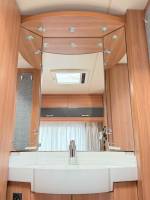 Vend Caravane occasion, lit à la française, salon en U, 4 couchages, Hobby 460 UFe De Luxe, à Roques proche de Toulouse (31)