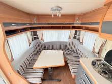 Achat Caravane occasion, lit à la française, salon en U, 4 couchages, Hobby 460 UFe De Luxe, à Roques proche de Toulouse (31)