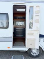 Vend Caravane occasion, lit à la française, salon en U, 4 couchages, Hobby 460 UFe De Luxe, à Roques proche de Toulouse (31)