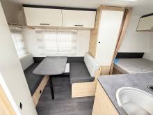 Achat Caravane occasion, moins de 6 m, 4 places, presque neuve, Caravelair Alba 390, à Roques, proche de Toulouse 31