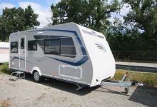 Caravane occasion 4 couchages, presque neuve, lit central, climatisation, Caravelair Artica 490, à Roques, proche de Toulouse (31)