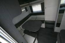 Vend Caravane occasion 4 couchages, presque neuve, lit central, climatisation, Caravelair Artica 490, à Roques, proche de Toulouse (31)