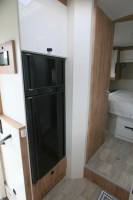 Achat Camping-car profilé occasion, lit central, lit de pavillon, salon face à face, climatisation moteur et cellule, Bavaria T746 Fc, à Roques proche de Toulouse (31)