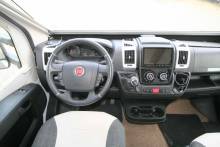 Camping-car profilé occasion, lit central, lit de pavillon, salon face à face, climatisation moteur et cellule, Bavaria T746 Fc, à Roques proche de Toulouse (31)