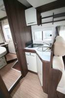 Camping-car profilé d'occasion, lit central, lit de pavillon, 5 couchages, Benimar Tessoro 495, à Roques proche de Toulouse (31)