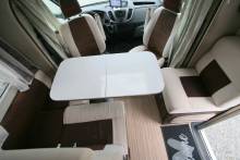 Camping-car profilé d'occasion, lit central, lit de pavillon, 5 couchages, Benimar Tessoro 495, à Roques proche de Toulouse (31)