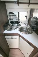 Camping-car profilé d'occasion, lit central, lit de pavillon, 5 couchages, Benimar Tessoro 495, à Roques proche de Toulouse (31)