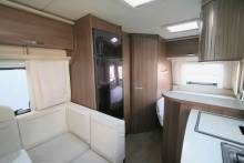 Vend Caravane Occasion 4 couchages, lit à la française, salon en U, Bürstner 450 TS Averso Top, à Roques, proche de Toulouse (31)