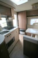 Vend Caravane Occasion 4 couchages, lit à la française, salon en U, Bürstner 450 TS Averso Top, à Roques, proche de Toulouse (31)