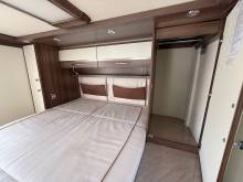 Camping-car occasion intégral, lit central, lit de pavillon, poids lourd, boîte automatique, Bürstner Elégance I 800, à Roques proche de Toulouse (31)