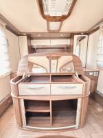 Vend Camping-car occasion intégral, lit central, lit de pavillon, poids lourd, boîte automatique, Bürstner Elégance I 800, à Roques proche de Toulouse (31)