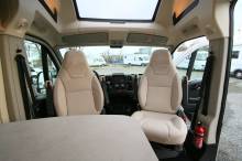 Vente Fourgon/Van aménagé d’occasion, presque neuf, lit sur soute, lit de pavillon, 4 couchages adultes, Campereve Campervan XL Limited, à Roques proche de Toulouse (31)