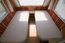 Vend Caravane occasion, 4 places, lits jumeaux, Caravelair Ambiance 450 Style, à Roques proche de Toulouse 31.